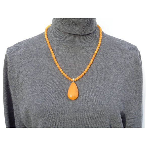Butterscotch Amber Pendant, 100% Natural High Quality Baltic Amber Necklace 25g - Picture 2 of 7